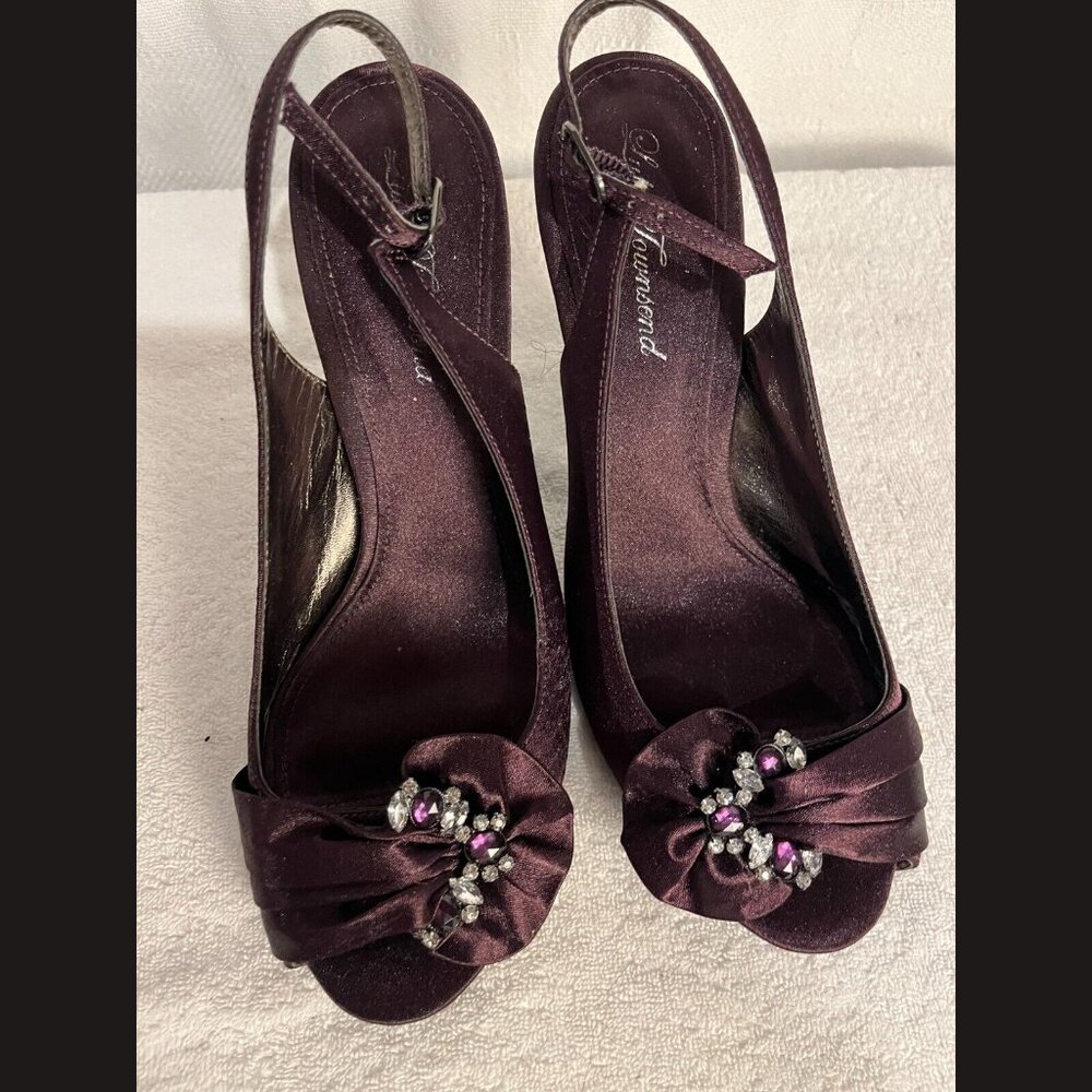 Lulu Townsend Valissa‎ Slingback Formal Burgundy Satin Buckle